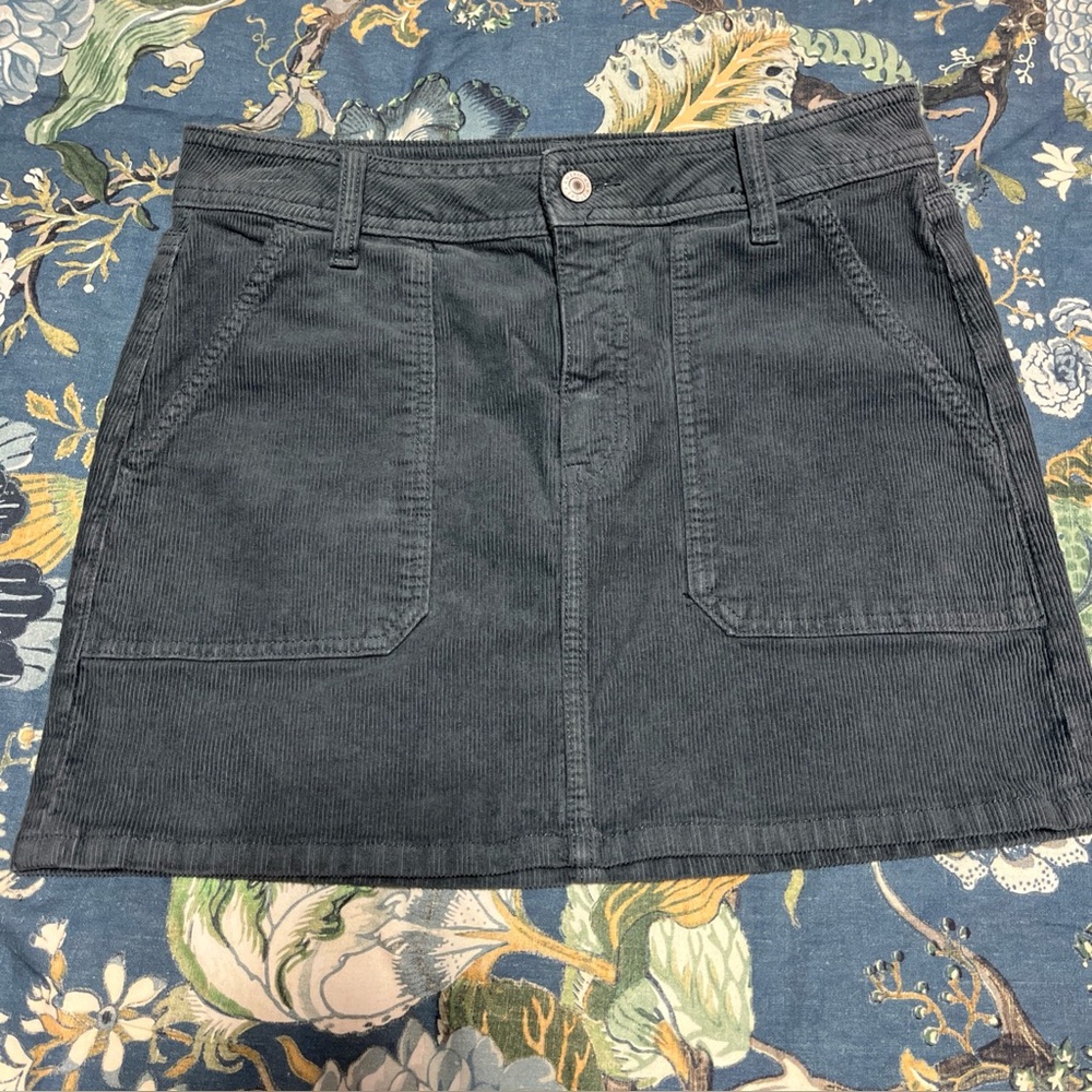 America Eagle High Rise Mini Skirt Corduroy Size 6 Stretch Preppy Pine 🌲 Green